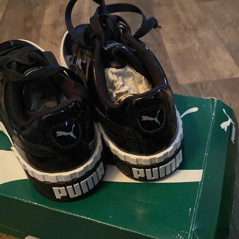 Puma - Picture 3 of 5